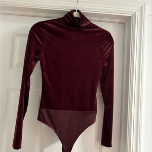 Express Women's Burgundy Velvet Long-Sleeve Turtleneck Bodysuit